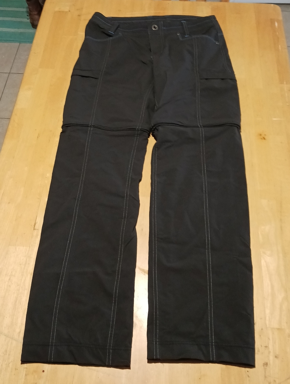 Kuhl Black Topstitch Zip Hiking Outdoor Pants Size 6 Reg Black EUC